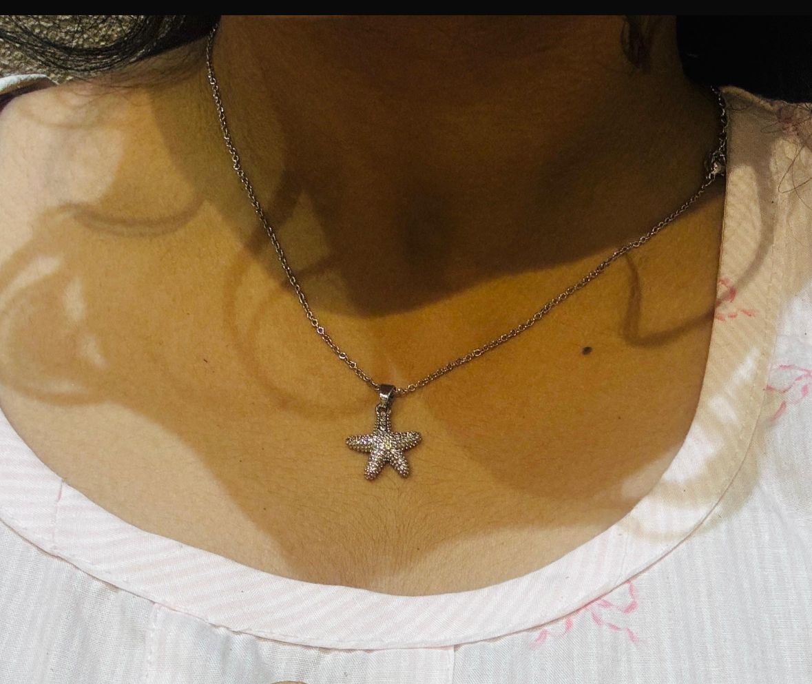 elegant necklace